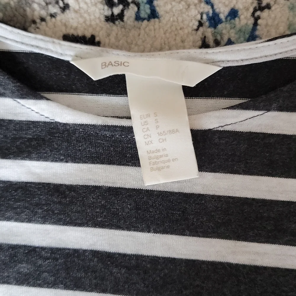 Striped H&M basic tee - Picture 3 of 3